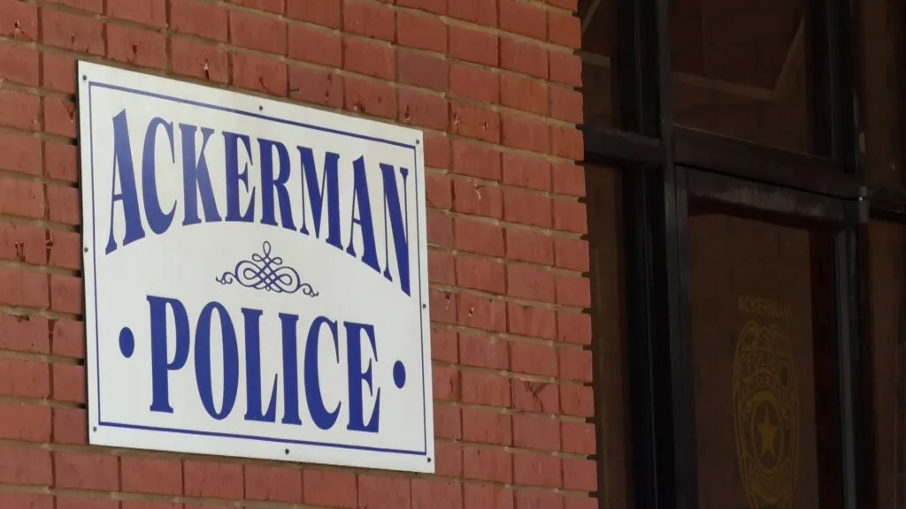Ackerman, Mississippi is now basically lawless