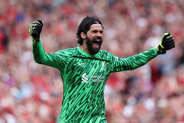 Alisson Snubs Galatasaray as Reds Celebrate