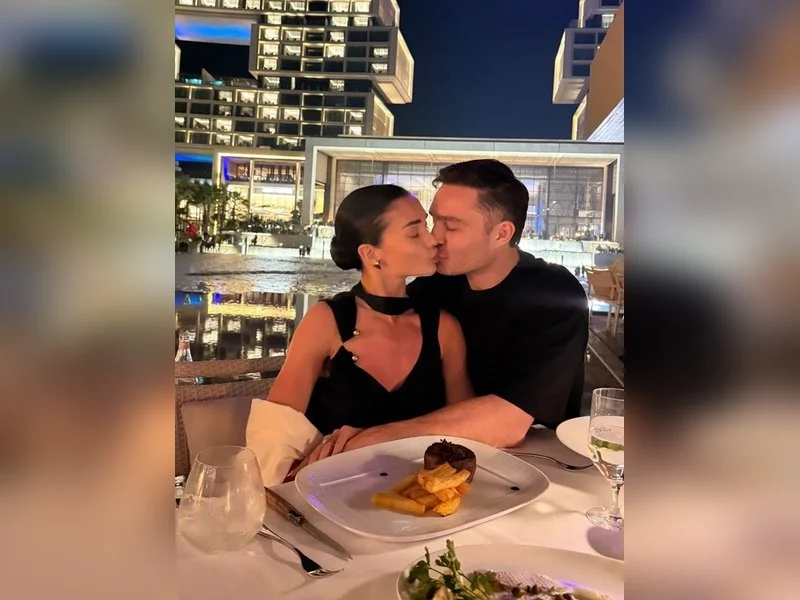 Amy Jackson shares a kiss with Ed Westwick at dinner