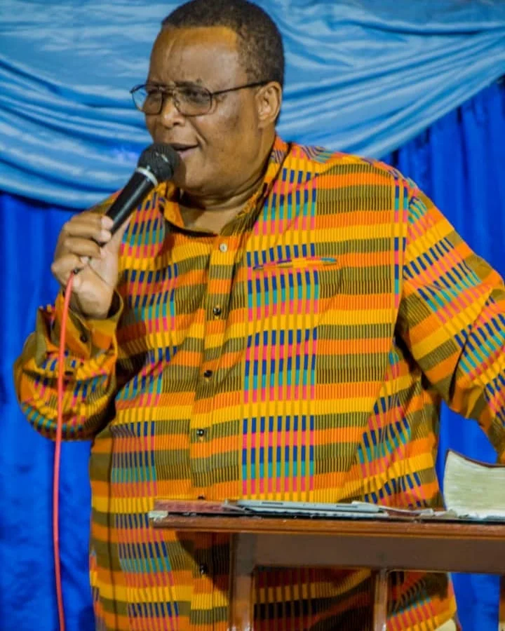 Andrew Wutawunashe Hails President Despite Crisis