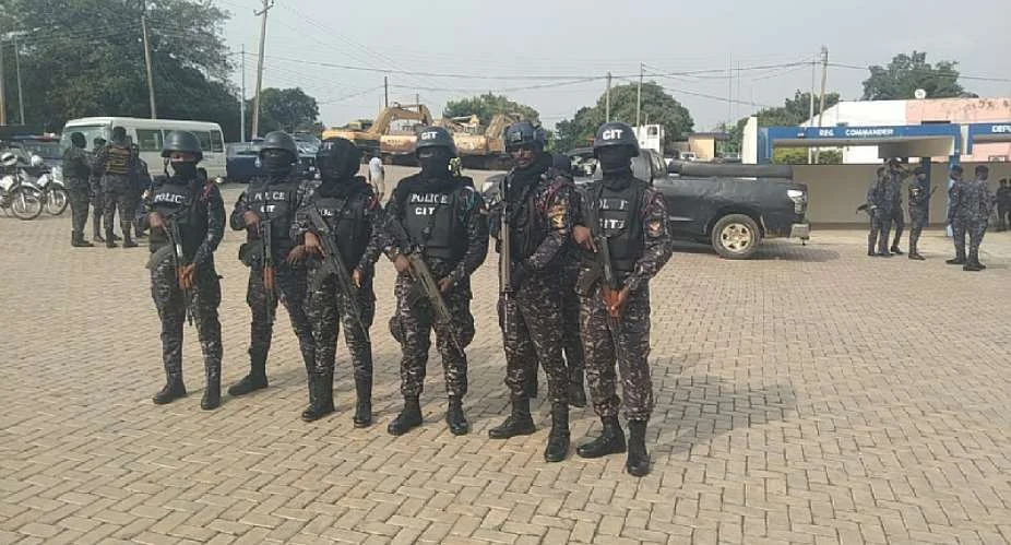 Ashanti South Police kill two robbers on the Obuasi-Dunkwa highway