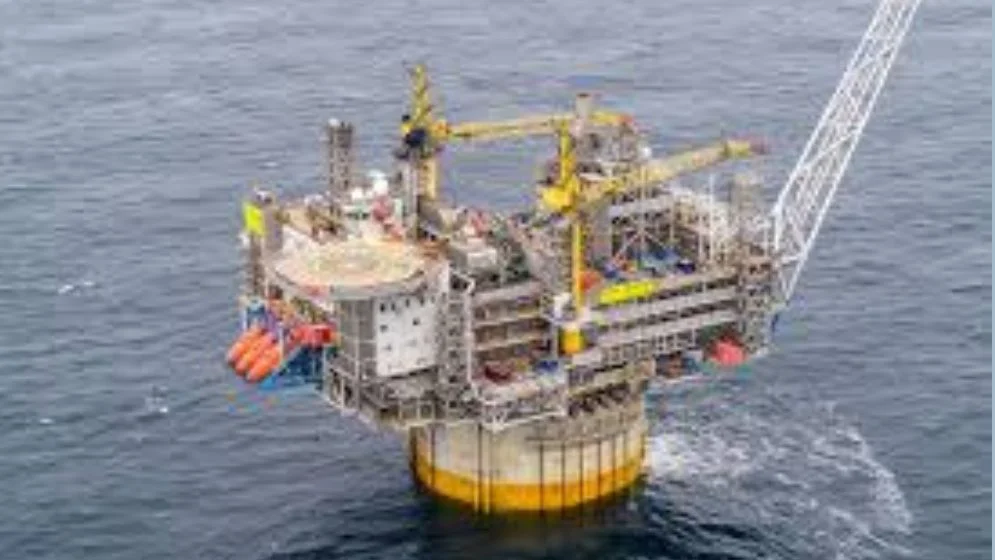 Bangladesh weighs axing worker profit share to lure oil giants