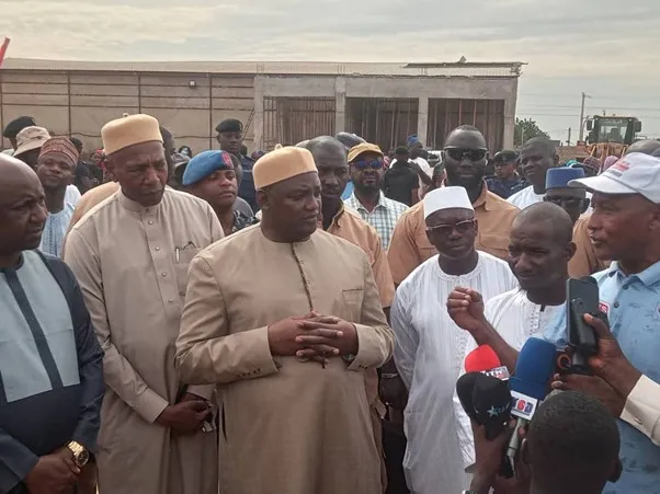 Barrow tours the Farafenni projects and hospital