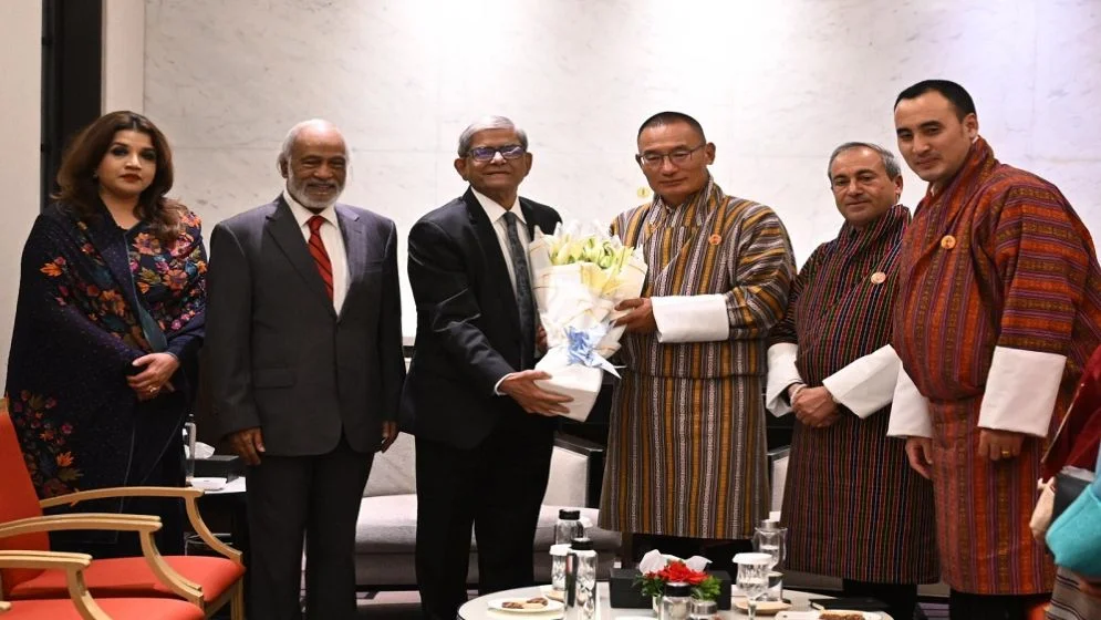 Bhutan PM checks on Khaleda, gifts a bouquet to BNP chief