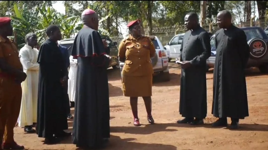 Bishop Zziwa tells inmates - drop the grudge, find peace