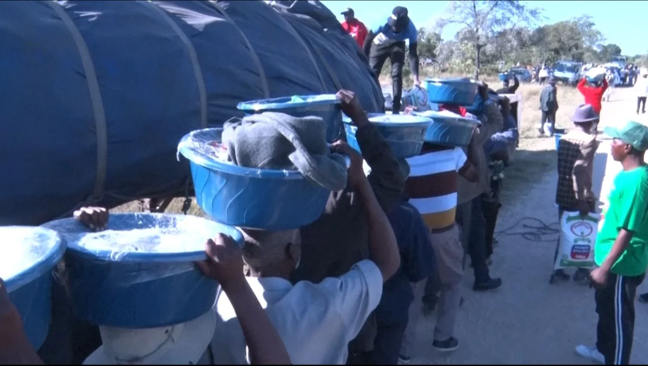 Blankets Hampers Bring Epworth Elders to Tears
