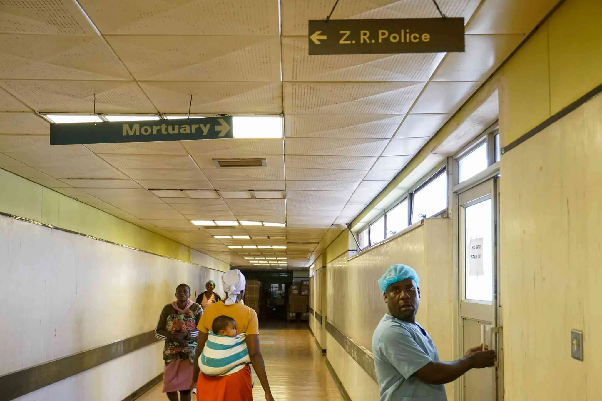 Bribes to Bury Kin as Zim Hospital Chaos Grows