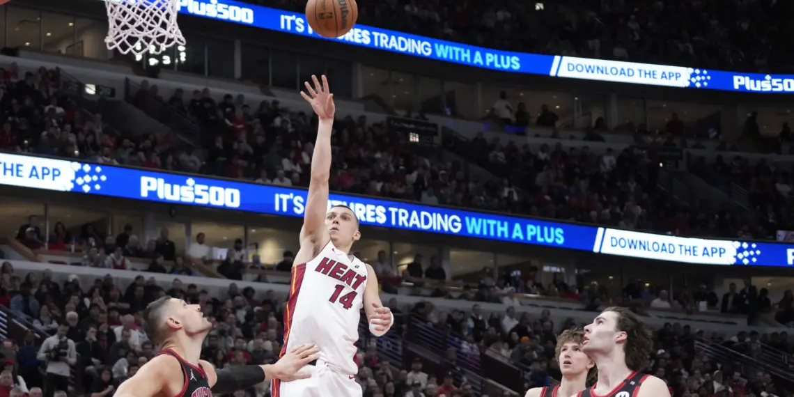 Bulls' failure to trade Vucevic may benefit rival Warriors
