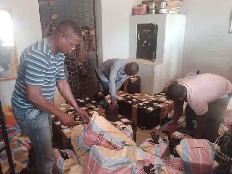 Bus Caught Carrying 33000 Rounds of Ammo