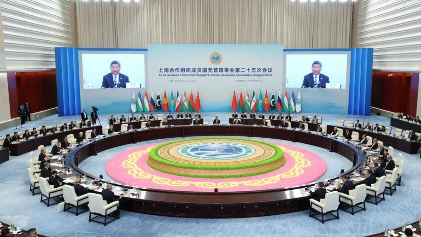 China tells world sovereign equality fixes global mess