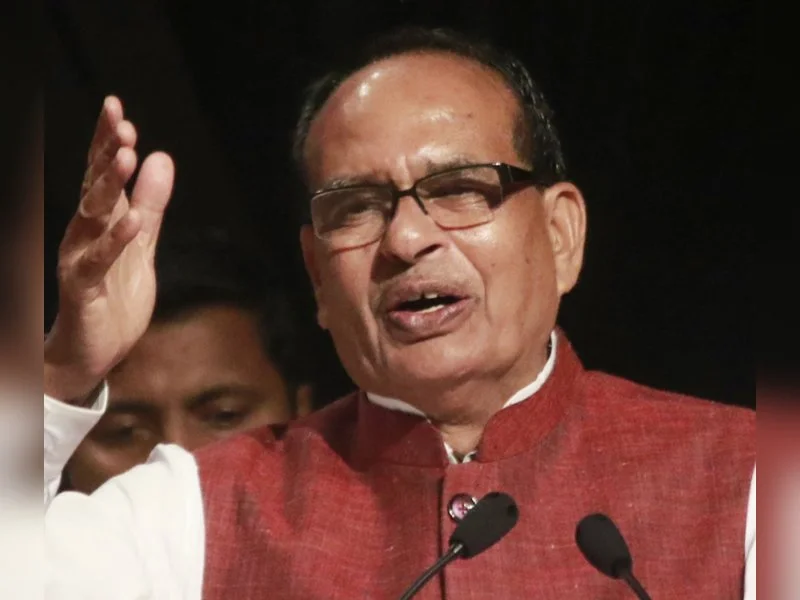 Chouhan assails Rahul Gandhi on OBCs, Congress on army