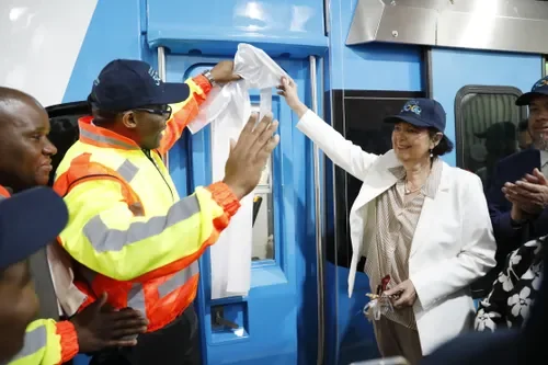 Creecy, PRASA want praise for 300 trains in eThekwini