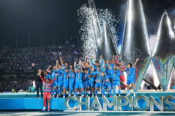 Cruz Azul Crushes Whitecaps in CONCACAF Rout
