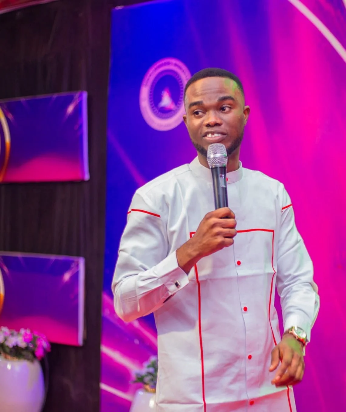 Edo pastor Isaac Josiah hands bras to nip slip churchgoers