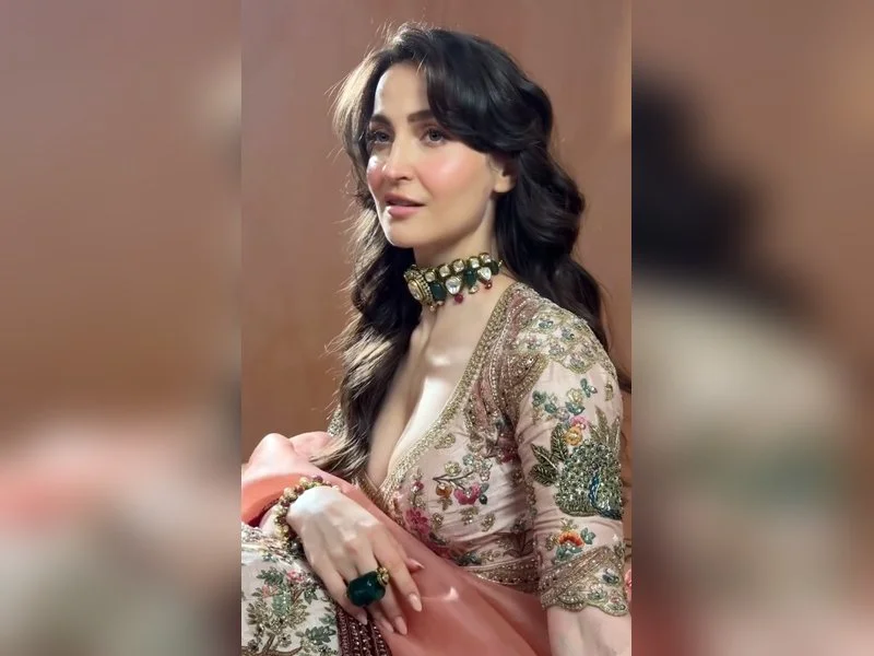 Elli AvrRam ditches Pilates for heavy weights and zen mornings