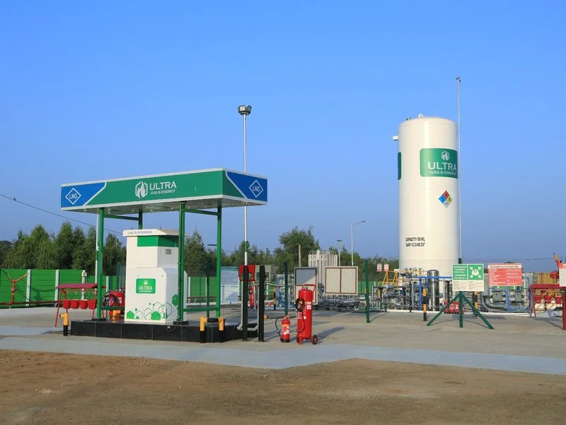 Essar UGEL blankets India's highways with 100 LNG pumps