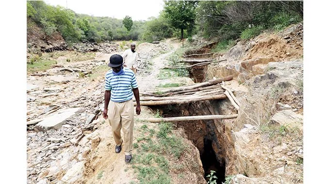 Filabusi mine collapse leaves three trapped as rescue drags on