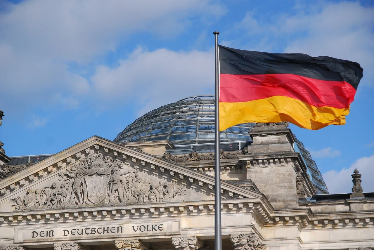 Germany greenlights arms to Israel, law books scream