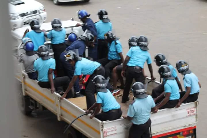 Harare Clampdown Sends Parkers Into Panic