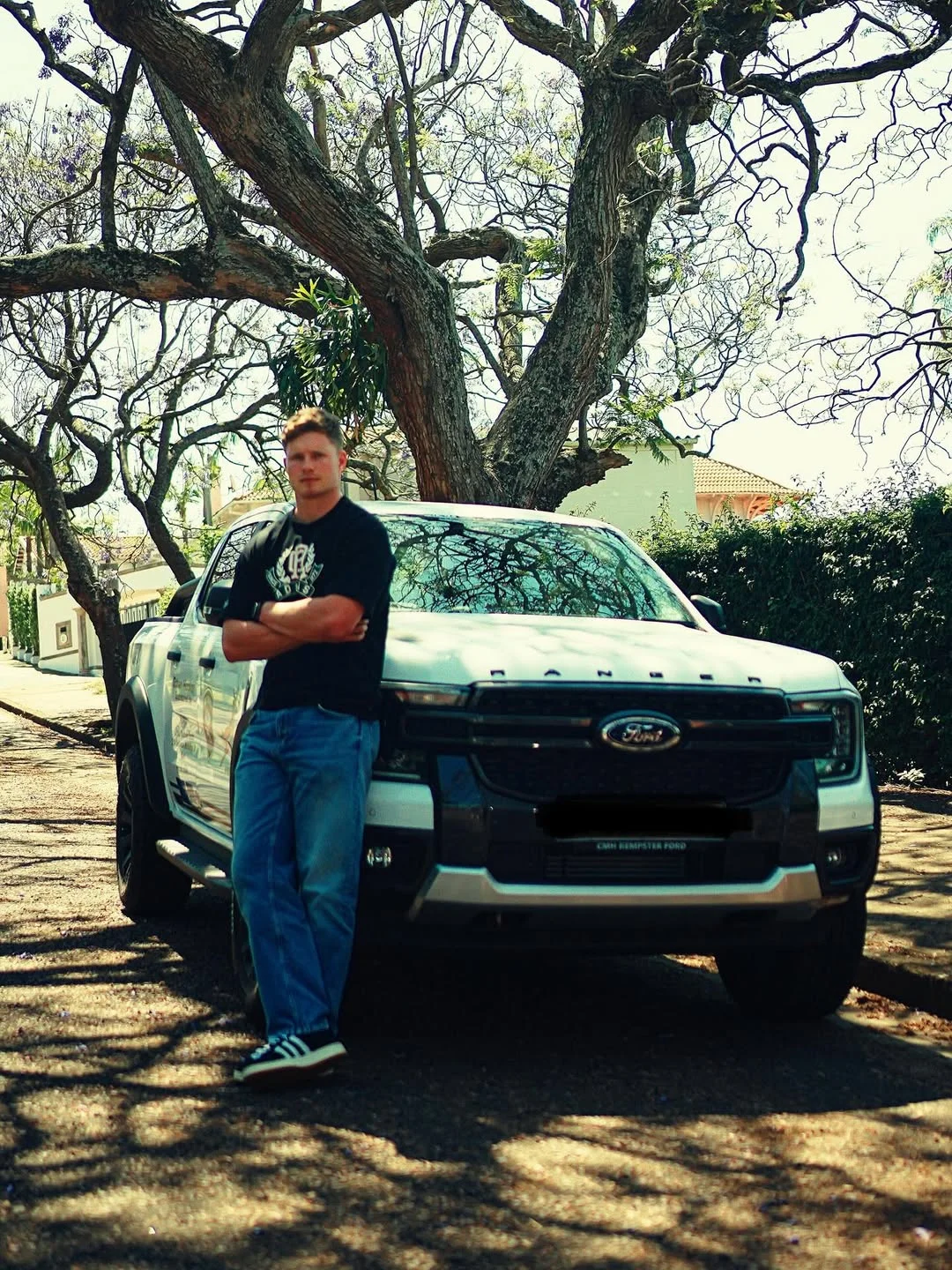 Hooker flashes his R800k Ford Ranger