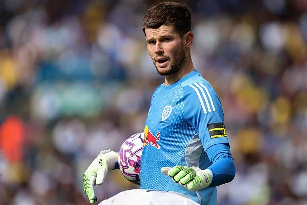 Inter hunts Leeds keeper Meslier as Sommer era fades