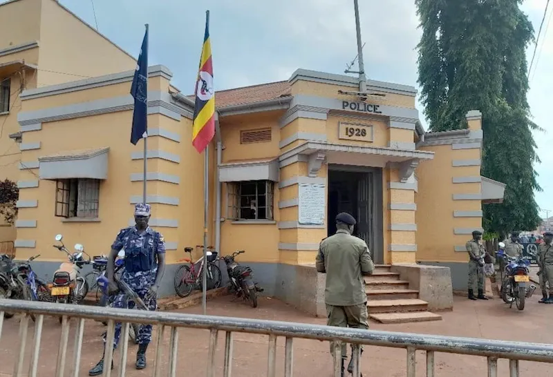 Jinja Jailbreak Suspects Use Crumbling Walls to Get Out