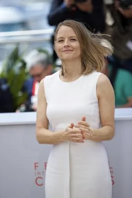 Jodie Foster hits therapy couch after every film wrap