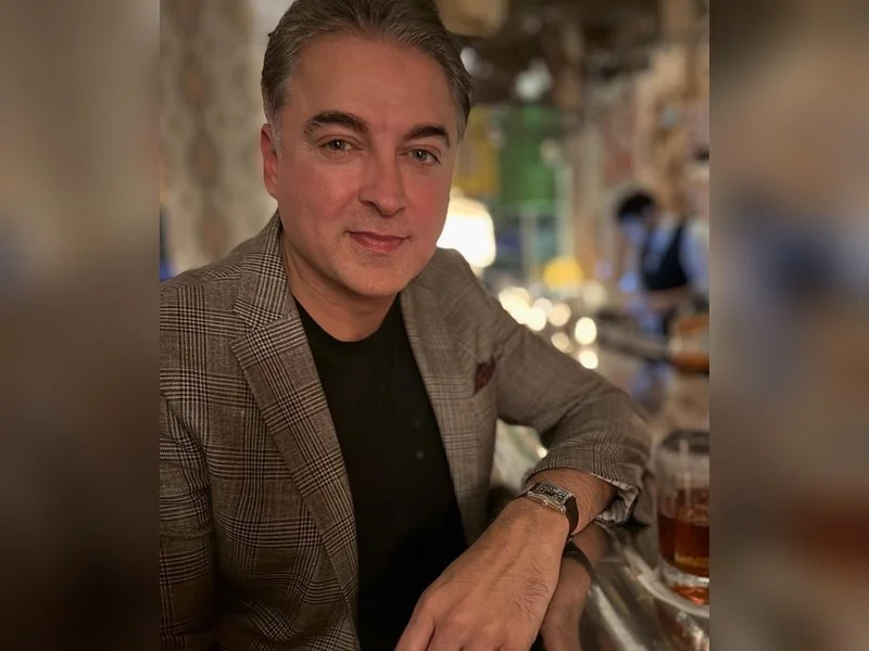 Jugal Hansraj flips festive switch, suit up and shine