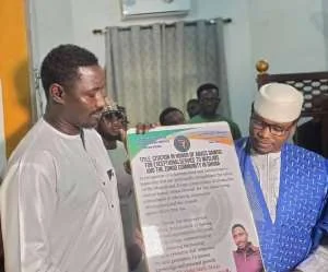 Kasoa cleric Sheikh Maiga crowns Alhaji Abass Dawud Zongo overlord