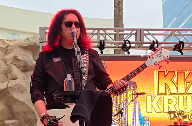 KISS opens Vegas acoustic set with tributes