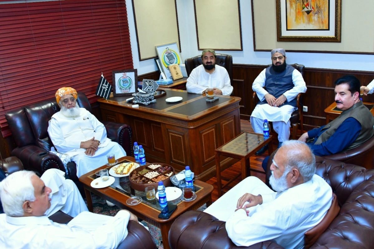 KP rocked as Faisal Karim Kundi, Fazlur Rehman plotted Senate coup