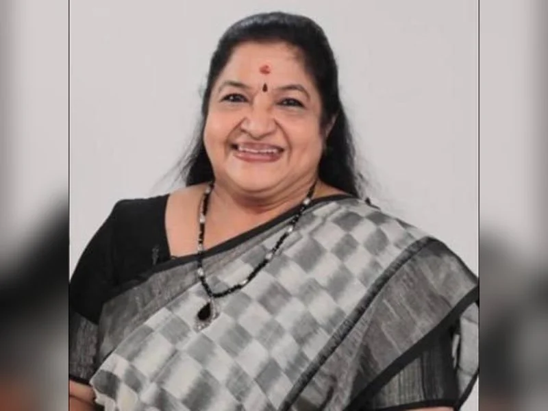 KS Chithra mourns Mohanlal’s Amma, stars pour condolences