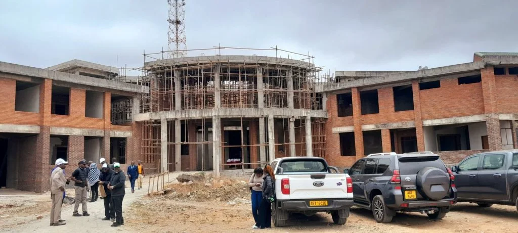 Malaba promises Gwanda justice from a court that has no roof