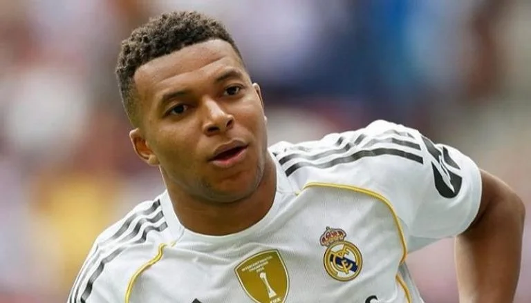 Mbappe aims to overcome Barcelona's offside trap in Clásico