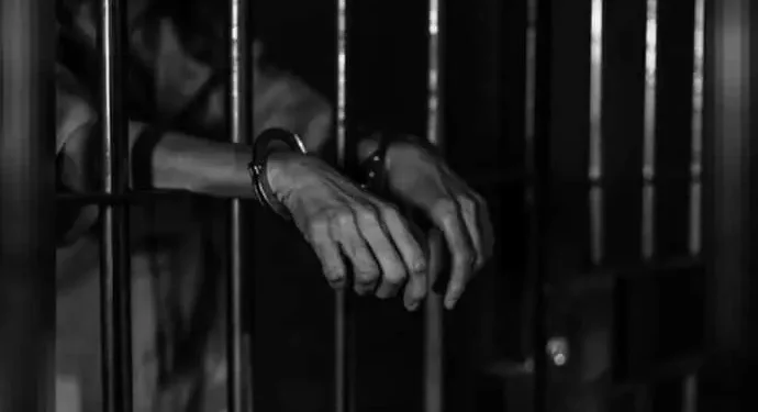 Mbare thieves jailed after clothing bust