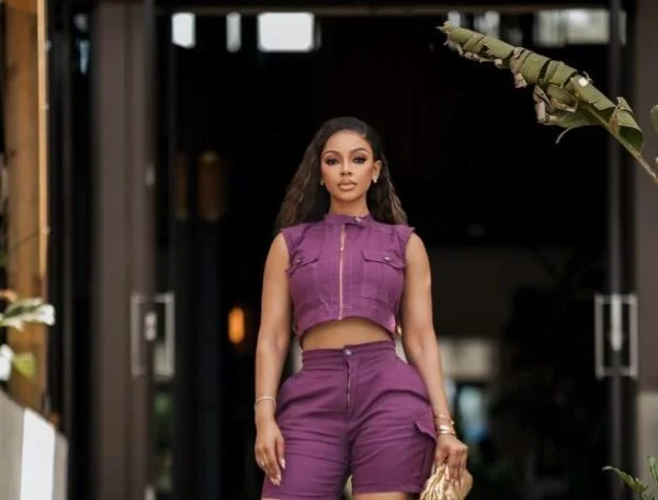 Michael Brits denies Mihlali Ndamase stalking story via Instagram