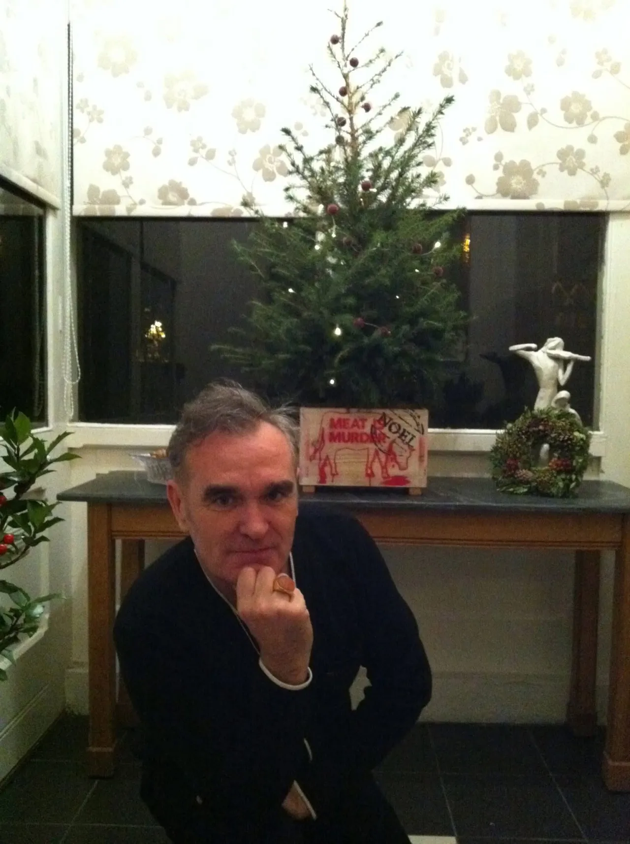 Morrissey lands Sire deal, swaps album order