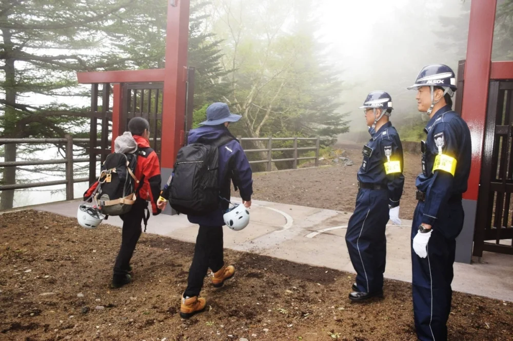 Mount Fuji Charges Entrance Fee for All Trails to Tackle Overtourism