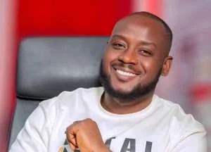 Nana Romeo Shocks Fans Leaving Accra 1005