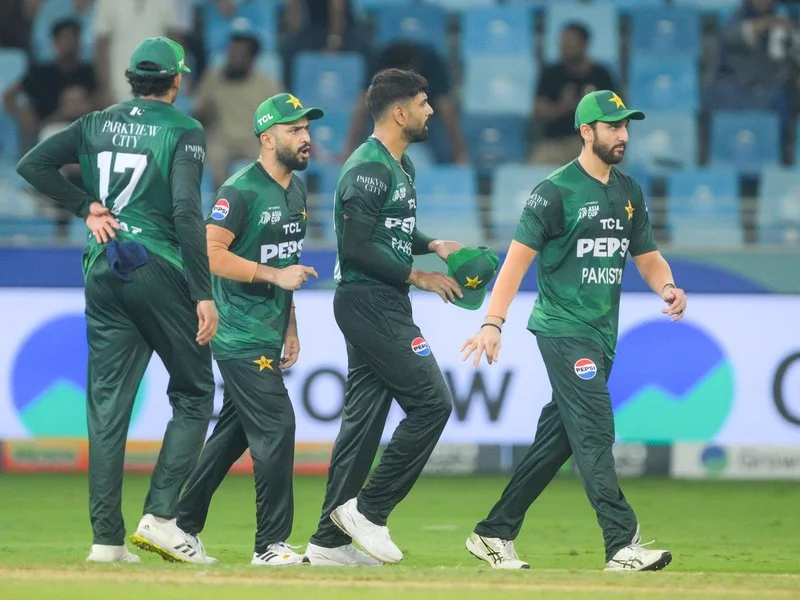 Nervous Pakistan hires a guru for India showdown