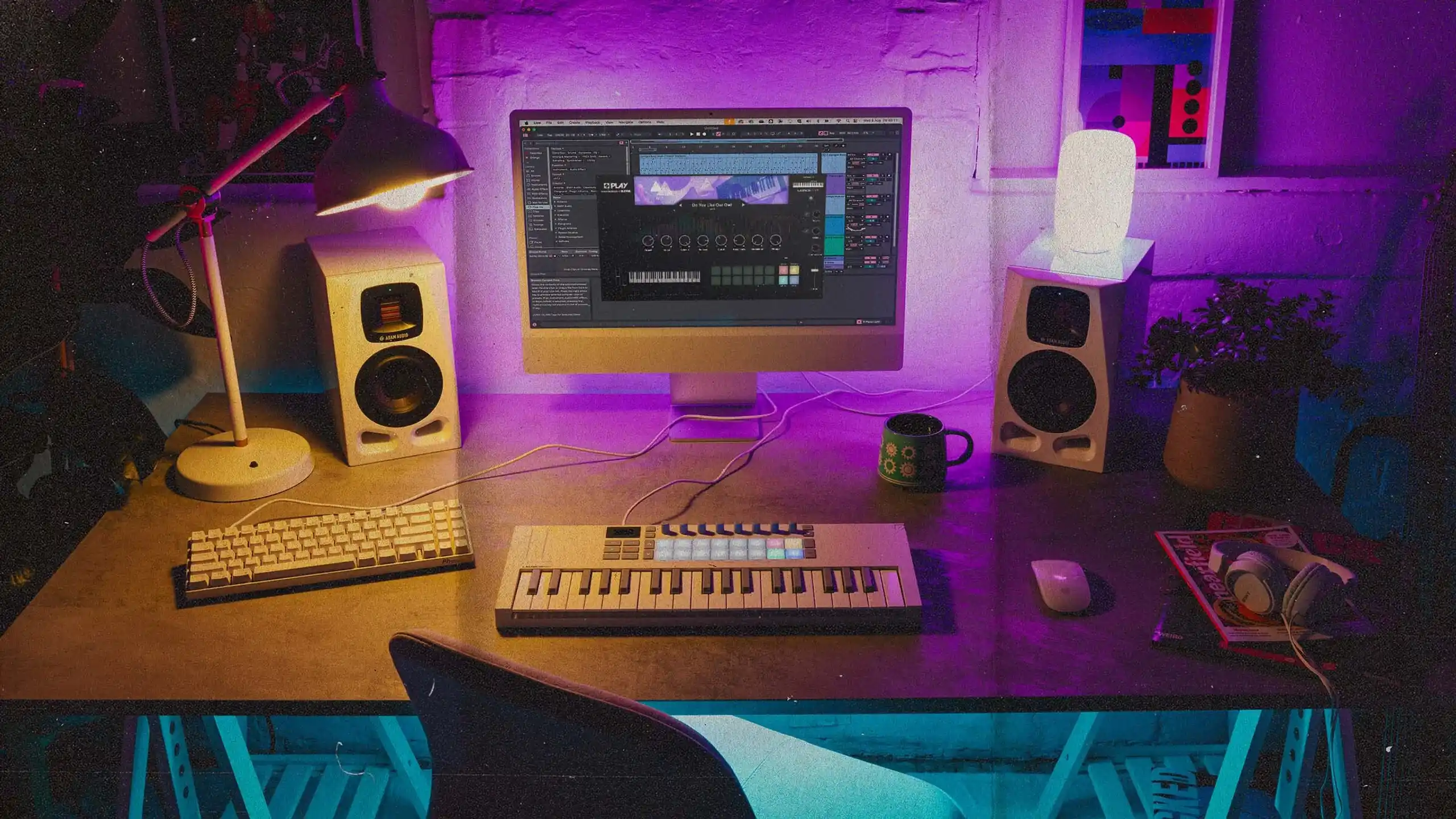 Novation Play murders mouse clicks with free synth