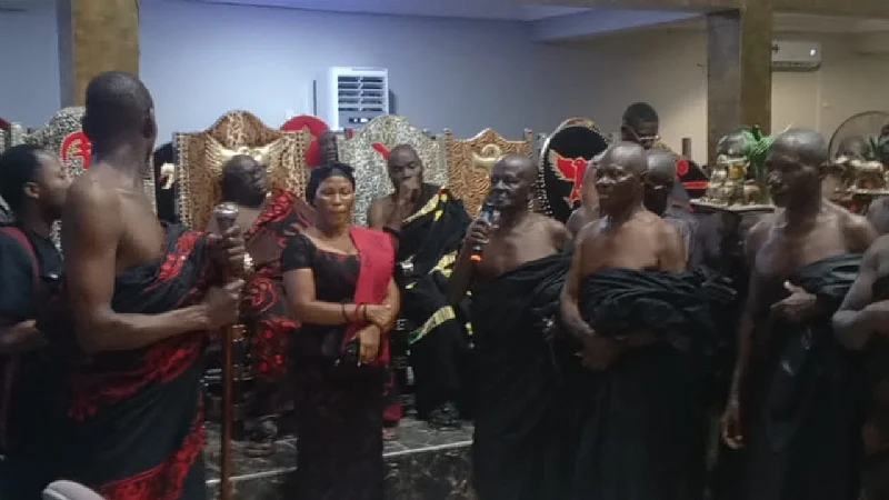 Obrempong Nyanful Krampah XI swears in 100 Ebusuapanyinfo