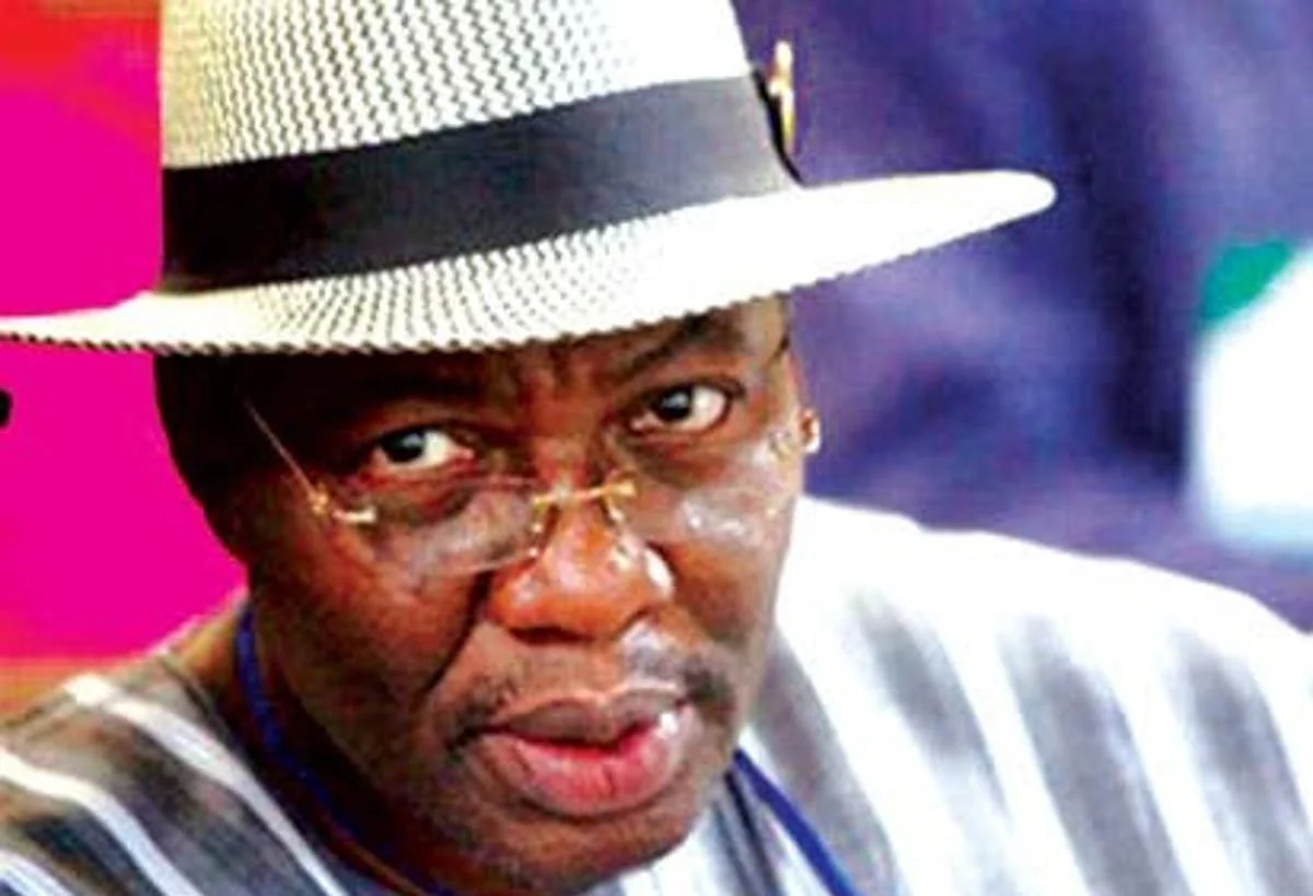 Ogun ex-gov slams cabal rule, says critics face threats and shutdowns