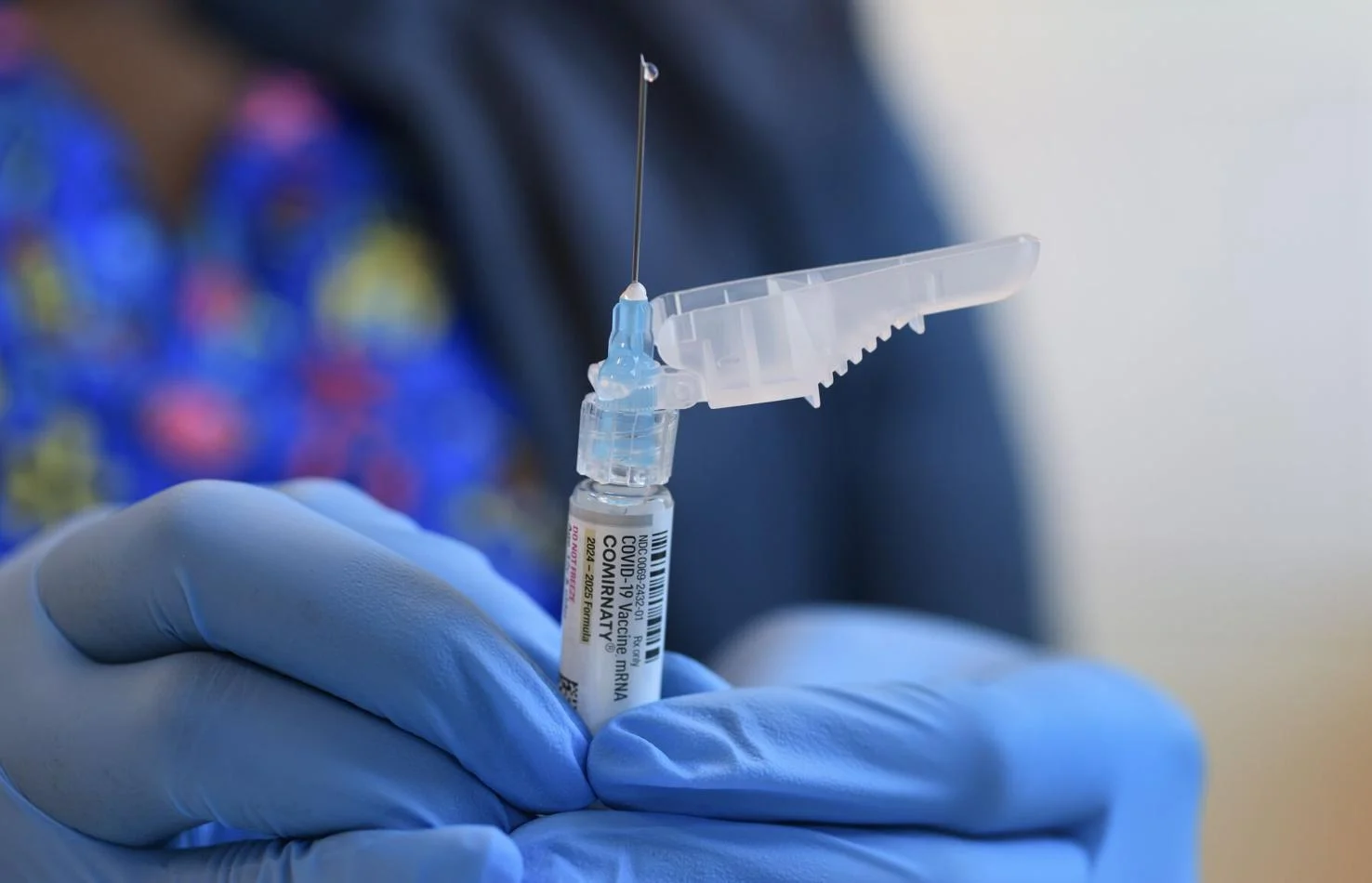 Ontario in Panic Over New COVID Omicron Surge