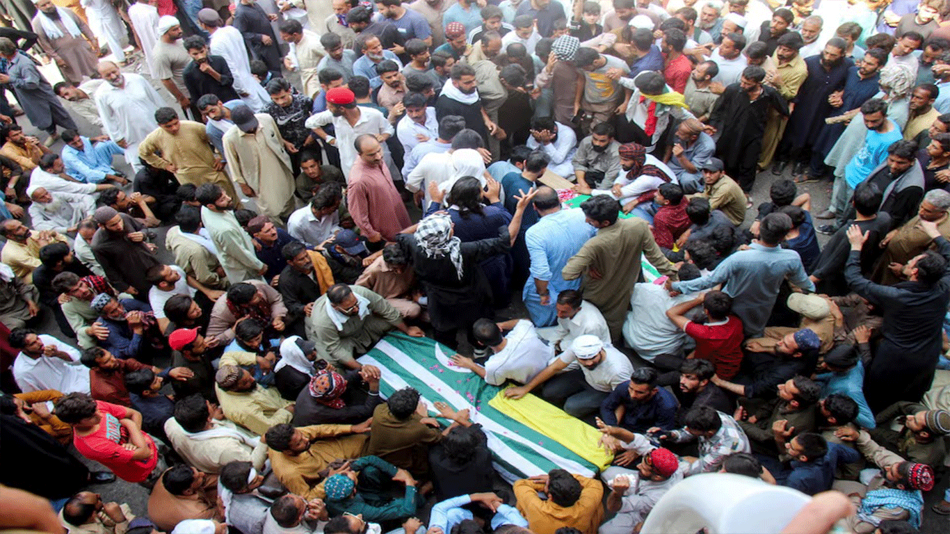 Pakistan buys off Kashmir rioters after 10 deaths