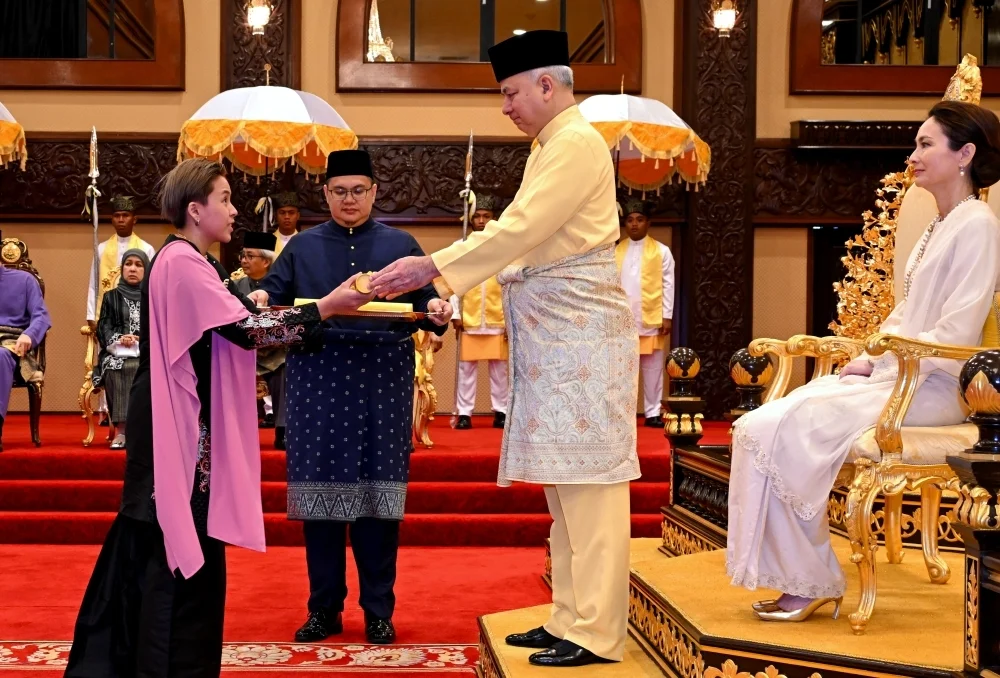 Perak Sultan honors 205 at birthday ceremony