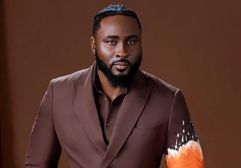 Pere Egbi warned against solo living after a fatal snake bite