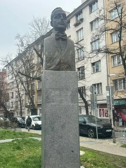 Peshev monument defaced again, Sofia faces rising hate