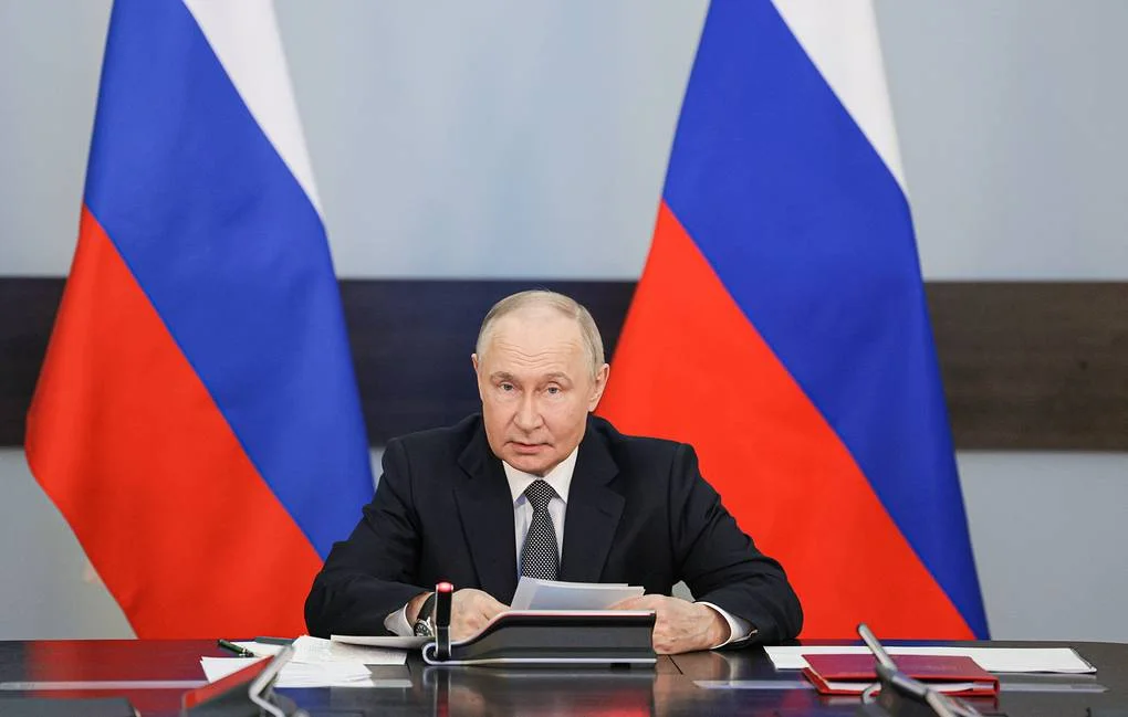 Putin Blasts West Over Minsk Peace Scam
