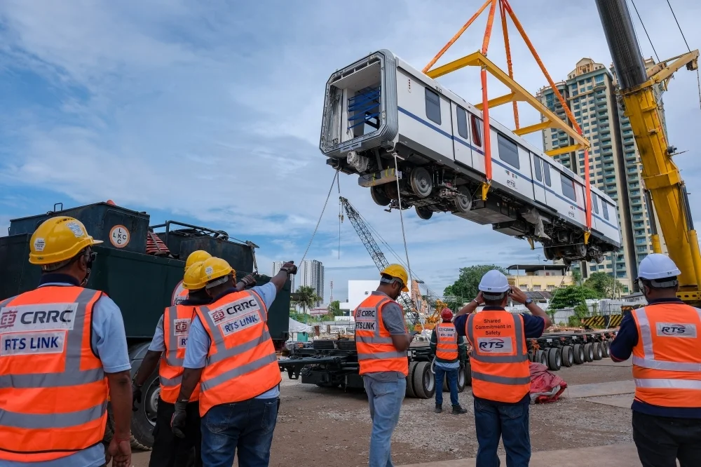 RTS Link train set arrives at Wadi Hana depot
